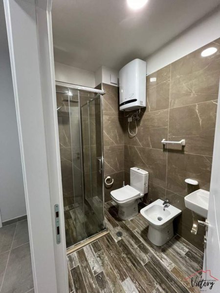 Tirane, jepet me qera apartament 1+1 Kati 4, 69 m² 500 Euro (Rruga Ullishtes, Garunjas (Sauk), Farkë)