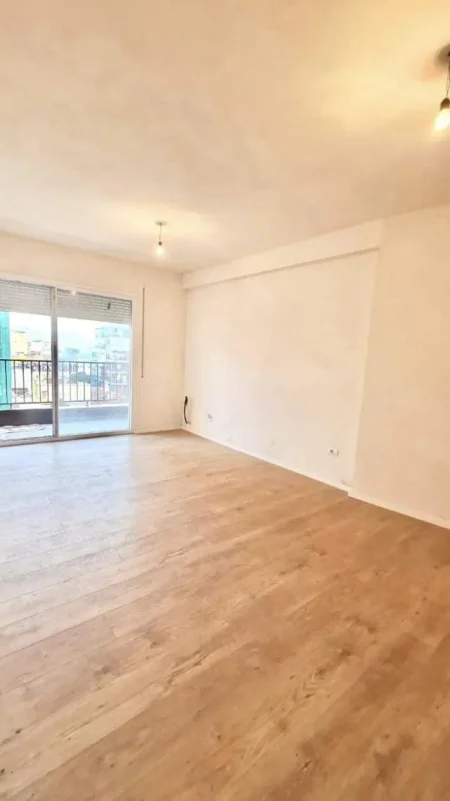 Tirane, shitet apartament 1+1 80 m² 145.000 Euro (Rruga Qemal Stafa)