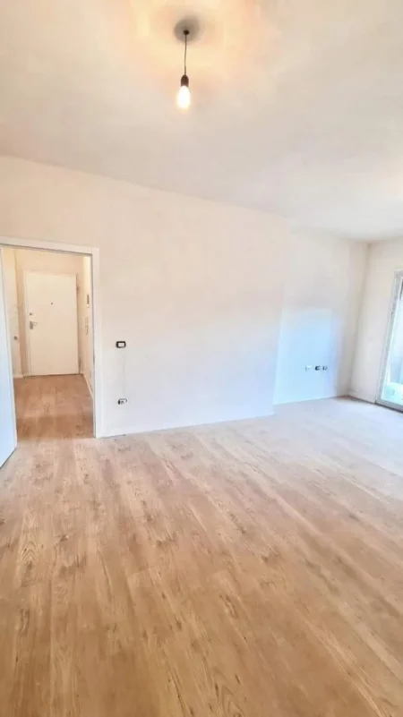 Tirane, shitet apartament 1+1 80 m² 145.000 Euro (Rruga Qemal Stafa)
