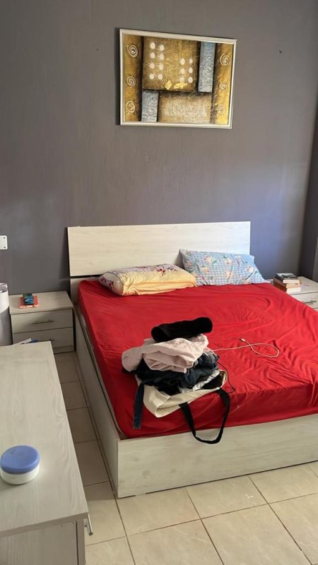 Tirane, jepet me qera 60 m² 300 Euro (Laprake)