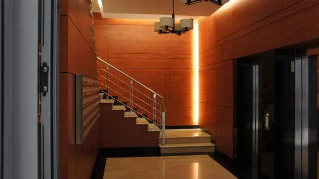 Tirane, jepet me qera apartament 1+1+BLK Kati 7, 65 m² 650 Euro (RRUGA E KAVAJES)