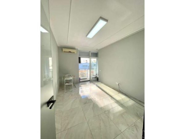 Tirane, jepet me qera zyre Kati 3, 65 m² 650 Euro (Rruga:Tish Dahia)