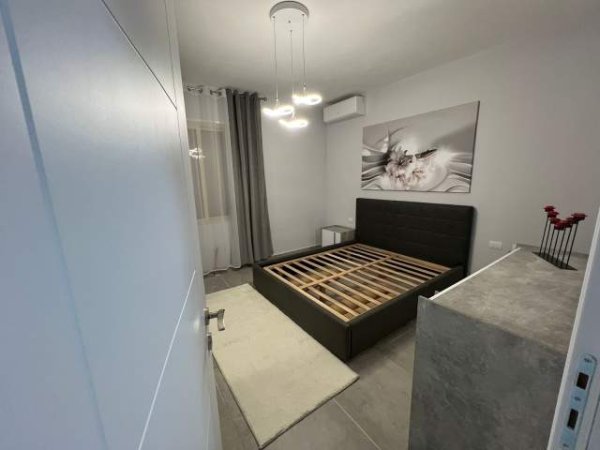 Tirane, jepet me qera apartament 1+1 Kati 4, 72 m² 500 Euro (Liqeni i Thate)