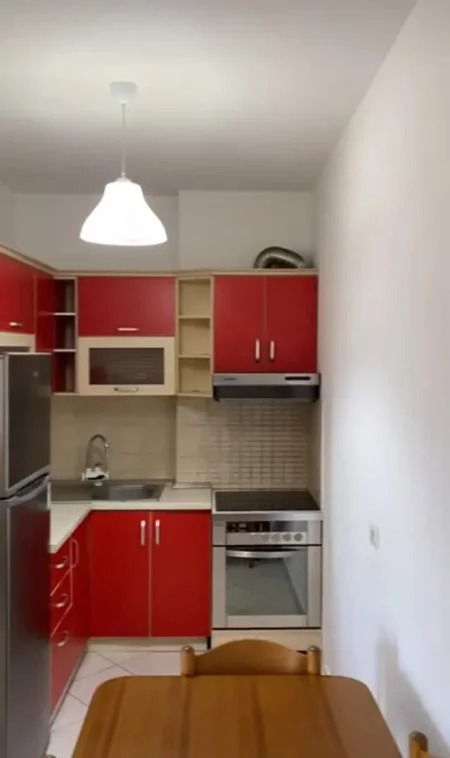 Tirane, jepet me qera apartament 2+1+BLK Kati 5, 90 m² 40.000 Leke (Rruga Teodor Keko)