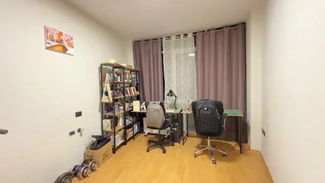 Cmimi e ka te perfshir taksen. Tirane, jepet me qera apartament 2+1+BLK Kati 5, 94 m² 580 Euro