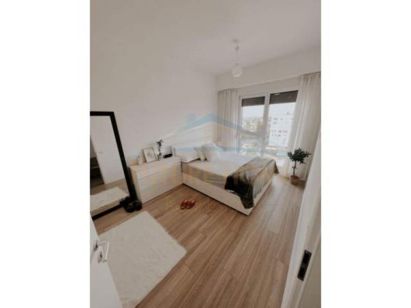 Tirane, jepet me qera apartament 1+1+BLK Kati 9, 63 m² 400 Euro (rruga jordan misja)