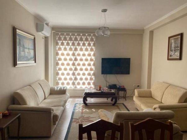Tirane, shitet apartament Kati 2, 92 m² 192.000 Euro