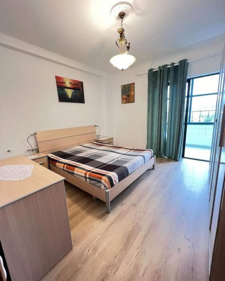 Tirane, shitet apartament Kati 7, 78 m² 83.000 Euro