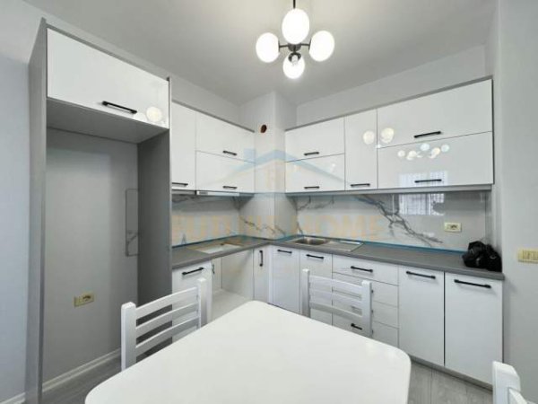 Tirane, shes apartament 2+1+BLK Kati 5, 105 m² 127.000 Euro (BULEVARDI MIGJENI)