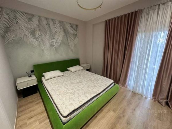 Tirane, shitet apartament 2+1+BLK Kati 1, 135 m² 229.279  (farke)