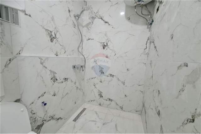 Tirane, jepet me qera apartament 1+1 Kati 0, 75 m² 500 Euro