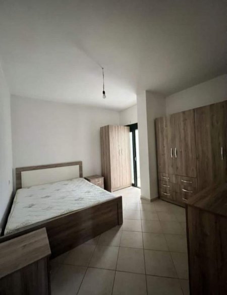 Tirane, jepet me qera apartament 1+1+BLK Kati 2, 70 m² 400 Euro (Kodra e diellit rruga bill klinton)