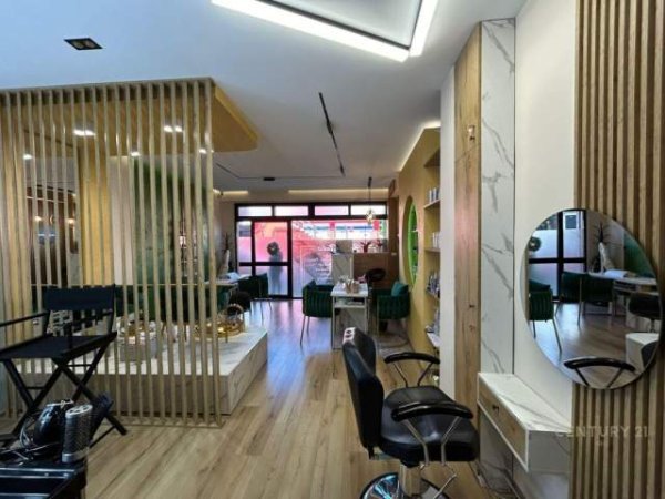 Tirane, shitet ambjent biznesi Kati 1, 50 m² 25.000 Euro (xhanfize keko)
