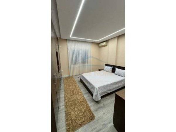 Tirane, jepet me qera apartament 3+1 Kati 1, 134 m² 800 Euro (Don Bosko)