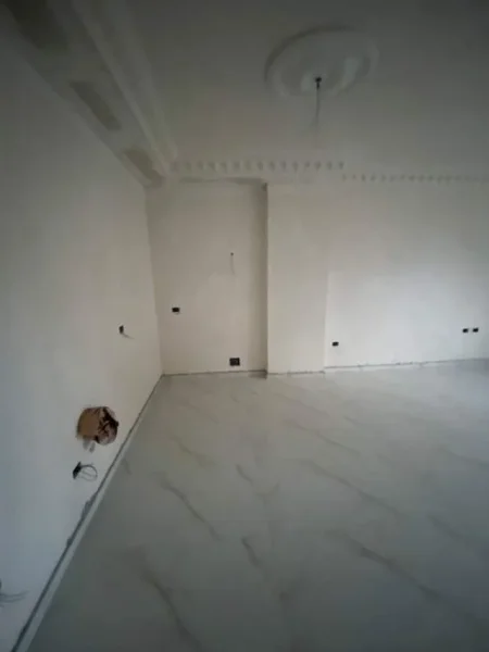 Tirane, shitet apartament 1+1 Kati 1, 74 m² 66.600 Euro (Rruga Teuta)