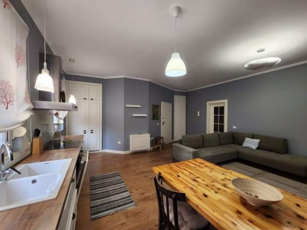 Tirane, jepet me qera apartament 2+1+BLK Kati 2, 100 m² 65.000 Leke (Kopeshti zologjik,rruga eduard mano)