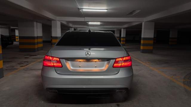 Tirane, shitet makine Mercedes-Benz E350 Viti 2010, 12.200 Euro