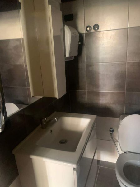 Tirane, shitet ambjent biznesi Kati 0, 60 m² 120.000 Euro (Perballe shkolles Ibrahim Rugova)