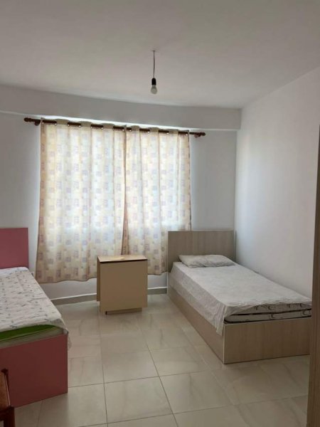 Tirane, jepet me qera apartament 2+1+BLK Kati 5, 100 m² 40.000 Leke (Sokrat Mmiho)