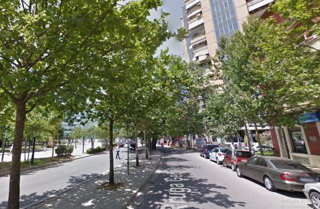 Tirane, shitet ambjent biznesi Kati -1, 25 m² 34.000 Euro (Rruga e Elbasanit)