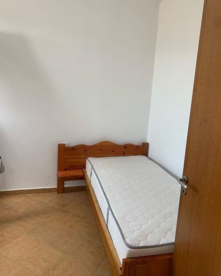Tirane, jepet me qera apartament 2+1 Kati 9, 97 m² 300 Euro