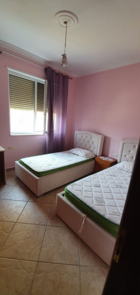 Tirane, jepet me qera apartament 2+1+BLK Kati 3, 124 m² 430 Euro (kopshti zologjik)