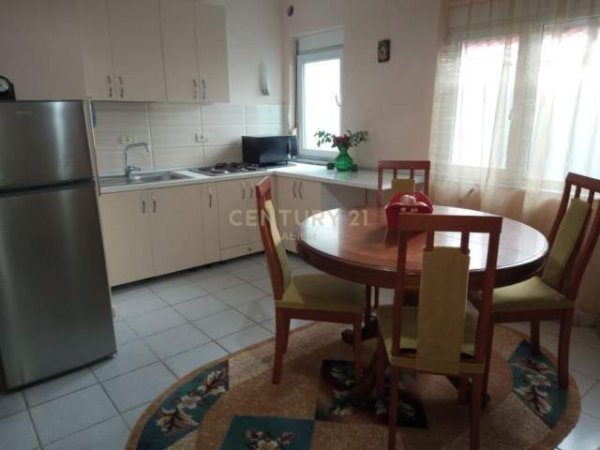 Tirane, jap me qera apartament 2+1+BLK Kati 1, 100 m² 550 Euro (Myslym Shyri)