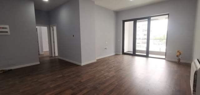 Tirane, jepet me qera apartament Kati 4, 102 m² 600