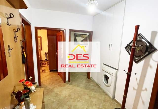 Vlore, shitet apartament 94 m² 78.000 Euro