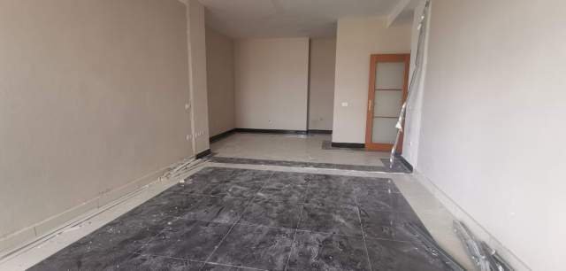 Tirane, jepet me qera apartament 2+1 Kati 6, 116 m² 600 Euro (Rruga e Kavajes)