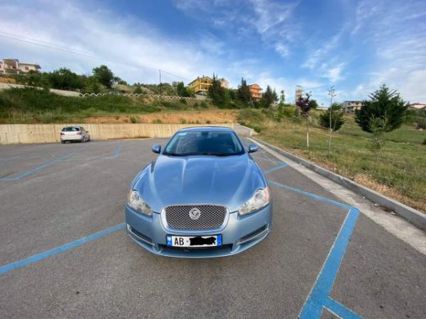Elbasan, shes makine Jaguar XF Viti 2011, 12.500 Euro