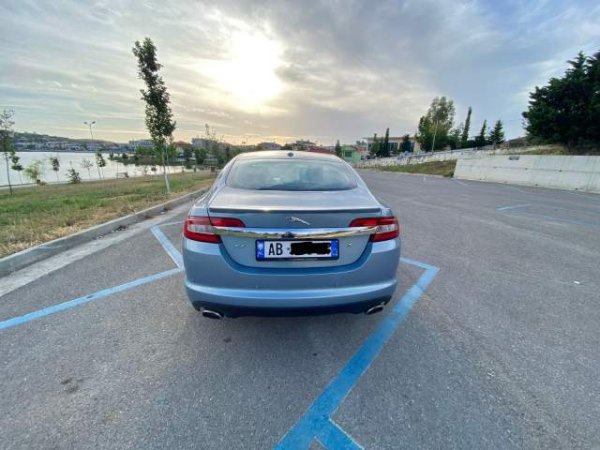 Elbasan, shes makine Jaguar XF Viti 2011, 12.500 Euro
