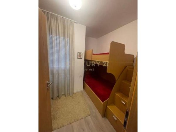 Tirane, jepet me qera apartament 2+1+BLK Kati 7, 80 m² 450 Euro (kompleksin "Kontakt" prane 21 Dhjetorit)