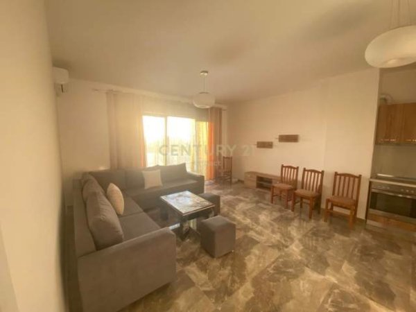 Tirane, jepet me qera apartament 1+1 te Kompleksi ARLIS, Kati 8, 65 m² 350 Euro