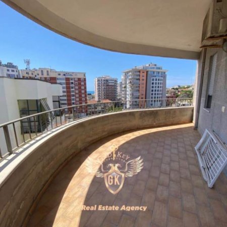 Durres, jepet me qera apartament 2+1+A+BLK Kati 7, 130 m² 550 Euro