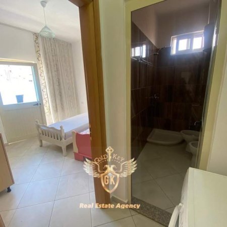 Durres, jap me qera apartament 2+1+BLK Kati 2, 90 m² 200 Euro (LAGJA 18)