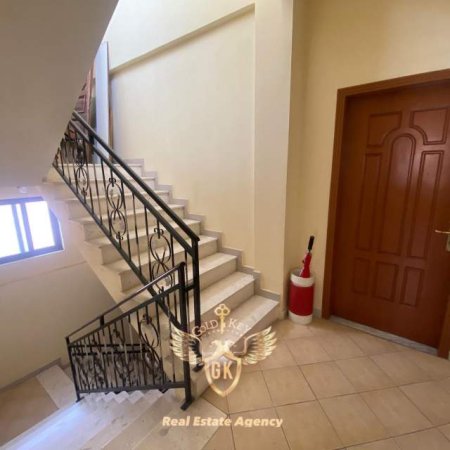 Durres, jap me qera apartament 2+1+BLK Kati 2, 90 m² 200 Euro (LAGJA 18)