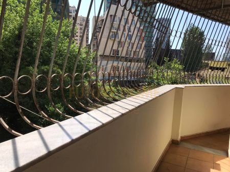 Tirane, shitet apartament 4+1+BLK Kati 2, 212.000 Euro (Rruga e Elbasanit)