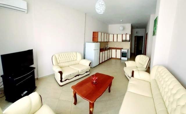 Tirane, jepet me qera apartament 1+1 Kati 4, 74 m² 350 Euro (Kopshti Botanik)