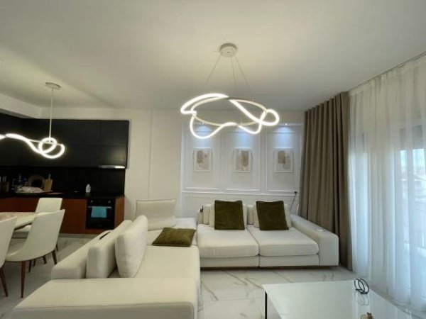 Tirane, shitet apartament 1+1+BLK Kati 2, 80 m² 152.000 Euro (Rruga e Dibres)
