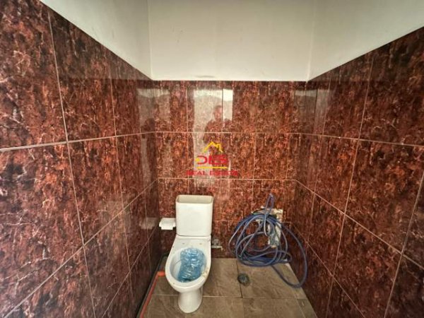 Vlore, shitet ambjent biznesi Kati 0, 28 m² 61.600 Euro (Rruga Sazani,Vlore)