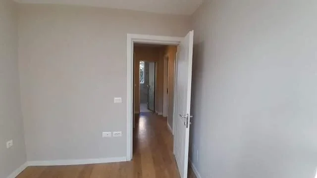 Tirane,Ambient biznesi #meQira (21 Dhjetori)