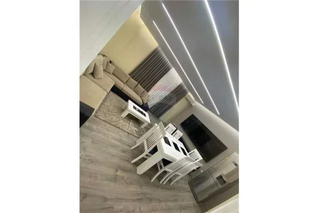 Tirane, jepet me qera apartament 3+1 Kati 1, 134 m² 800 Euro (Don Bosko)