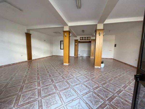 Tirane, jepet me qera magazine Kati 0, 120 m² 400 Euro (bulevardi i ri)