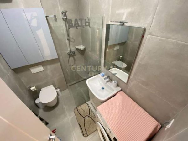 Tirane, jepet me qera apartament 2+1 Kati 2, 95 m² 800 Euro (Park Life Rezidence)