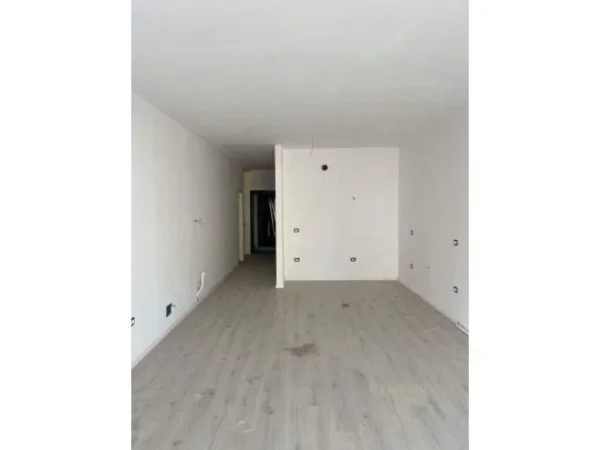 Tirane, shitet apartament 2+1 Kati 4, 131 m² 187.500 Euro