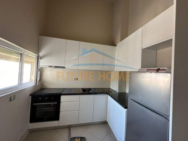 Tirane, jepet me qera apartament 2+1 Kati 2, 110 m² 900 Euro (Kodra e Diellit)