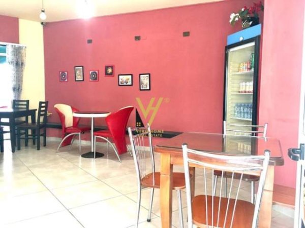 Tirane, shitet bar-kafe Kati 0, 54 m² 125.000 Euro (ZOGU I ZI)