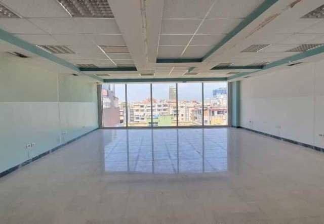 Tirane, jepet me qera zyre Kati 2, 200 m² 250.000 Leke (SELVIA QENDER)