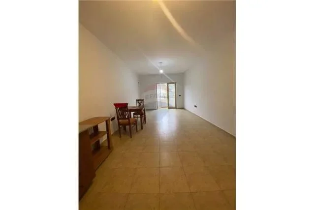 Tirane, shitet apartament 2+1 Kati 4, 107 m² 100.000 Euro (Rruga e Thesarit)